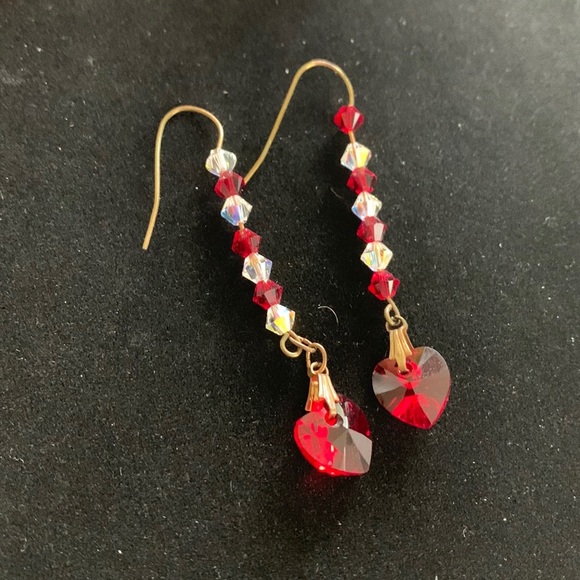 Three pairs of Handmade Red/Pink Beaded Dangle/Drop Earrings - Picture 4 of 4